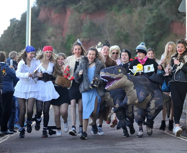 Shaldon’s Boxing Day Three-Legged Race