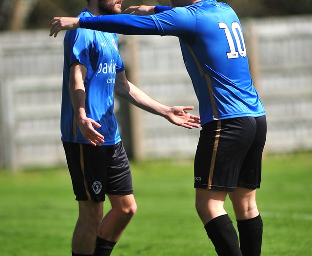 MATCH GALLERY: Bovey Tracey vs Newton Abbot Spurs