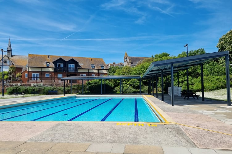 Teignmouth Lido ready to open