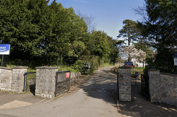 Teignmotuh Community School Exeter Road