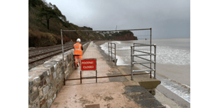 Lengthy diversion for walkers in Dawlish