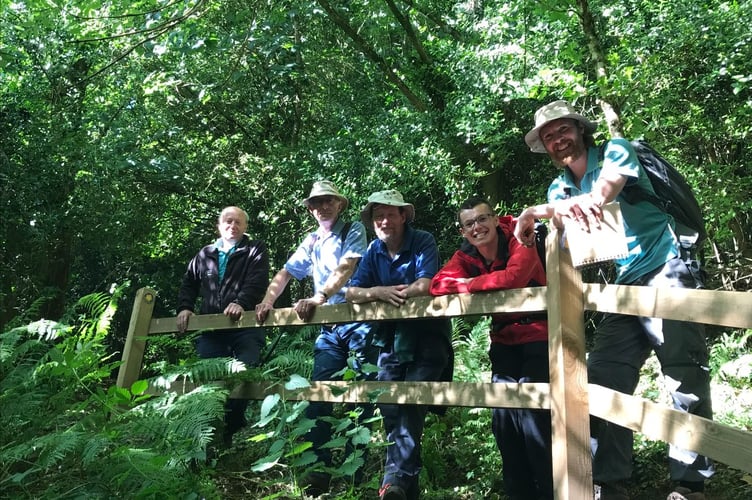  Volunteers Tim Brook, Max Piper, Bill Potter, Paul Rendell and Barry Welch, led by Assistant Ranger Stuart Hooppell. 